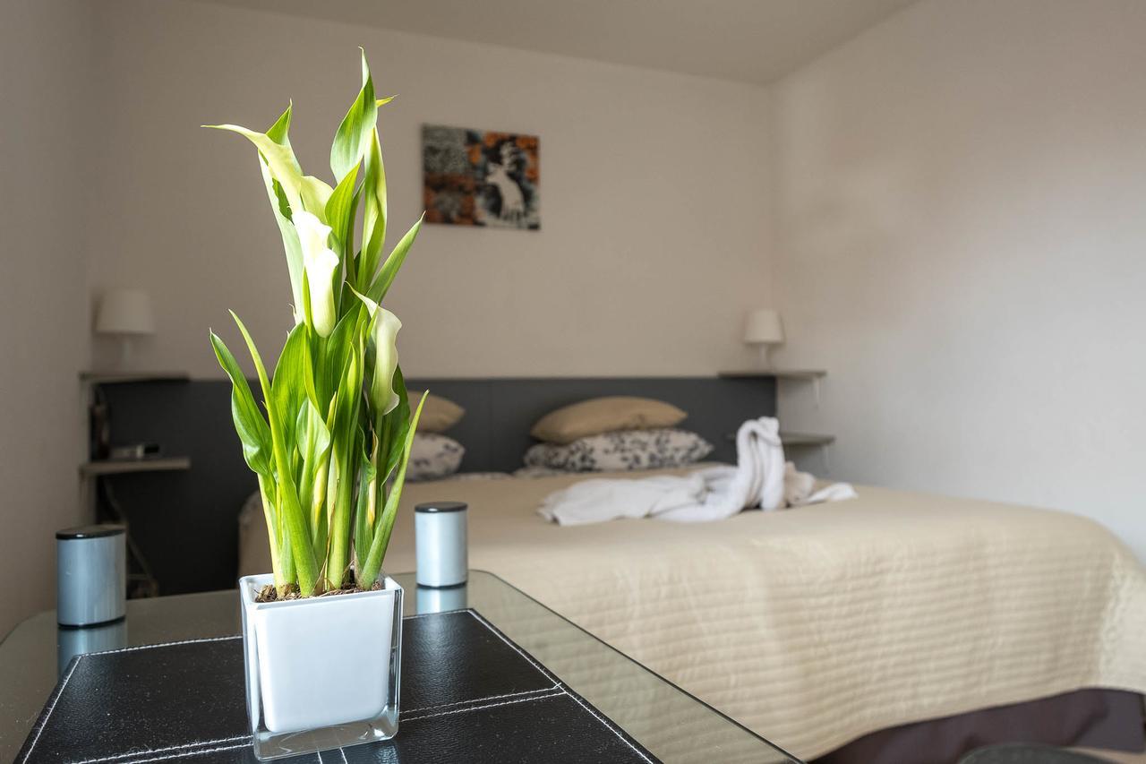 Apart Hotel Het Veerse Meer Kortgene Exteriör bild