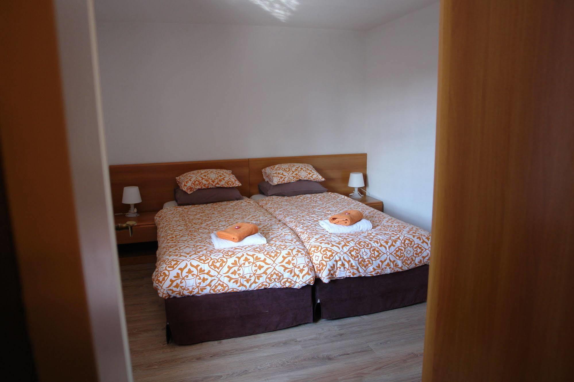 Apart Hotel Het Veerse Meer Kortgene Exteriör bild